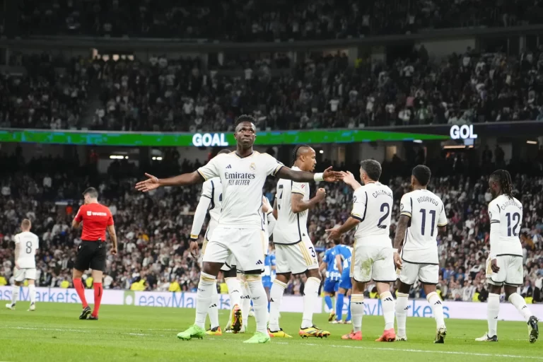 Real Madrid Presents Trophy, Thrashes Alaves 5-0