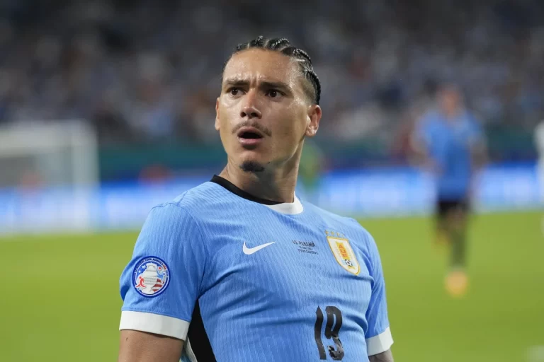 Uruguay Dominates Bolivia 5-0 in Copa America