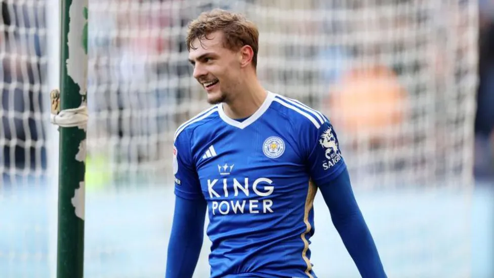 Chelsea Secure Kiernan Dewsbury-Hall from Leicester in £30m Dealillustration