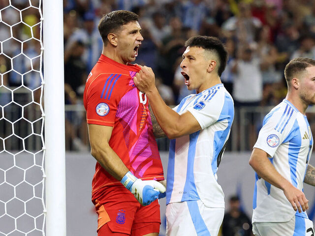 Argentina Advances to Copa Semifinals after Dramatic Shootout Victory over Ecuadorillustration