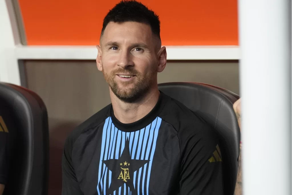 Lionel Messi to Start Against Canada in Copa America Semifinal, Argentina Coach Lionel Scaloni Confirmsillustration