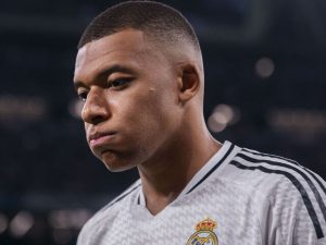 Mbappe Suffers Thigh Injury, Expected to Miss Three Weeks