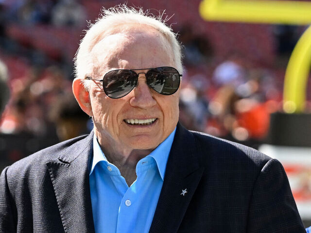 Jerry Jones: Cowboys Won’t Change Coaches Despite 'Very Concerning' Lossillustration