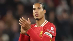 Van Dijk Engages in Contract Negotiations with Liverpool