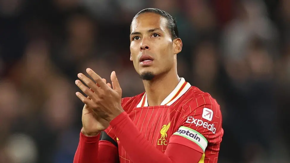 Van Dijk Engages in Contract Negotiations with Liverpoolillustration