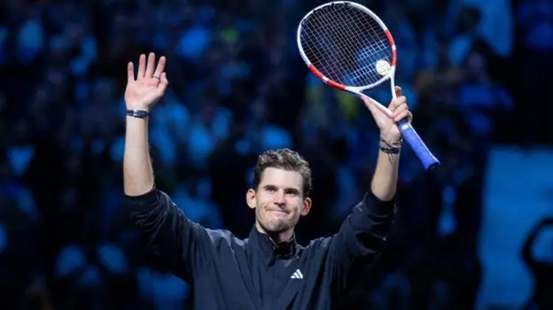 Dominic Thiem Retires After First-Round Defeat in Viennaillustration