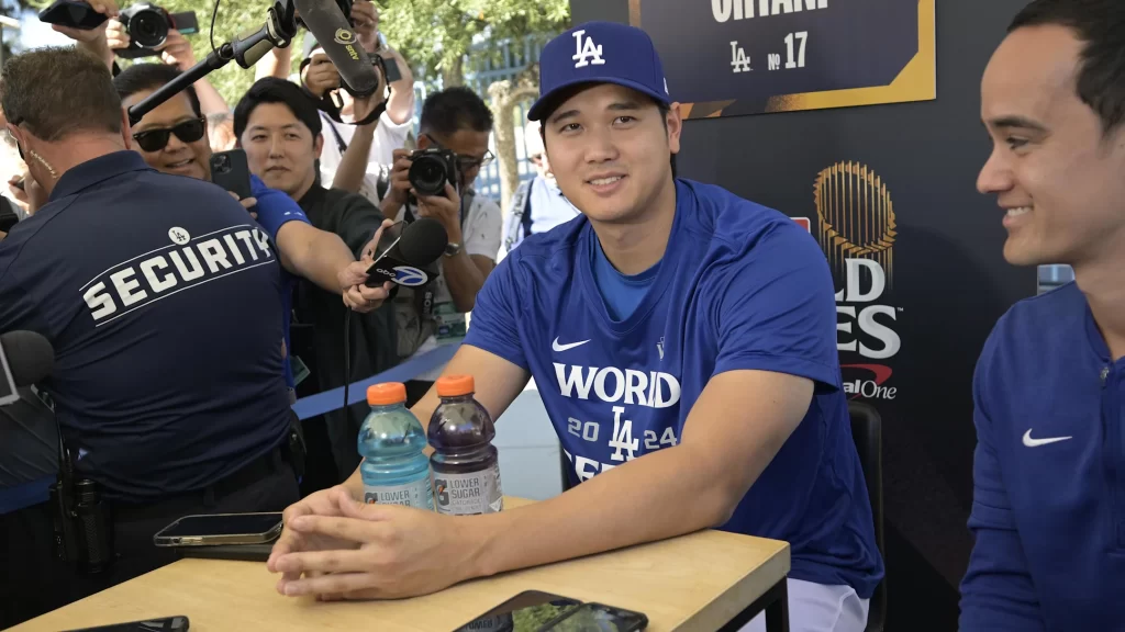 Dodgers' Shohei Ohtani Won't Pitch in World Series, Says Robertsillustration