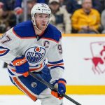 McDavid Exits Game with Lower-Body Injury in Oilers' Defeat to Blue Jackets