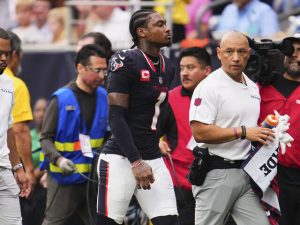 Texans’ Stefon Diggs Ruled Out for Season After ACL Injury