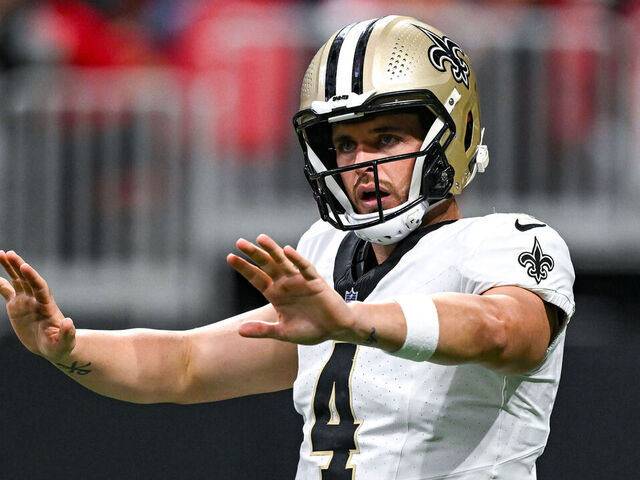 Saints’ Derek Carr Says He's "No Savior" as He Returns for Week 9 Game Against Panthers