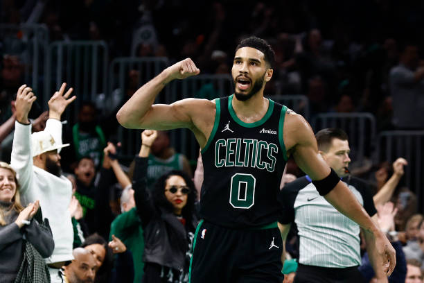 Jayson Tatum's Heroics Propel Celtics in Overtime Thrillerillustration